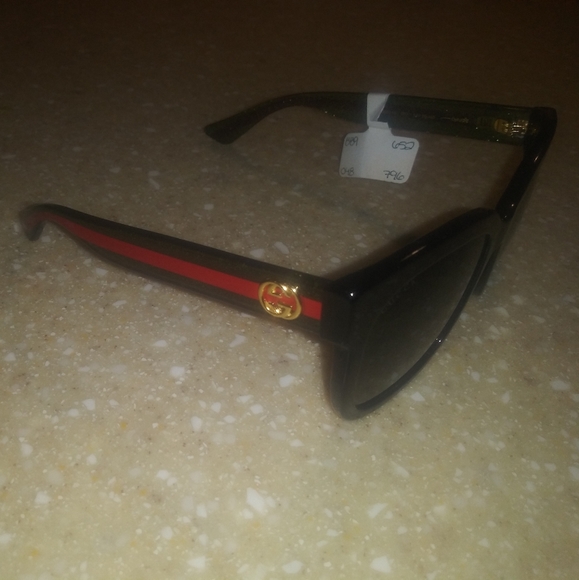 Sunglasses - Picture 2 of 4